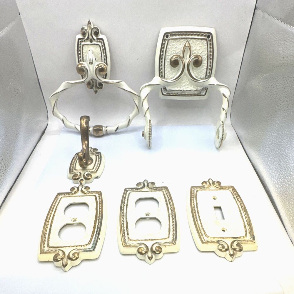 VTG Amerock Hollywood Regency white gold bathroom hardware matching wall plate